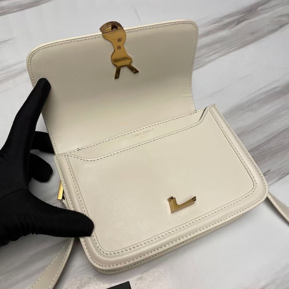 Yves Saint Laurent Cream Crossbody Bag - Picture 7 of 9